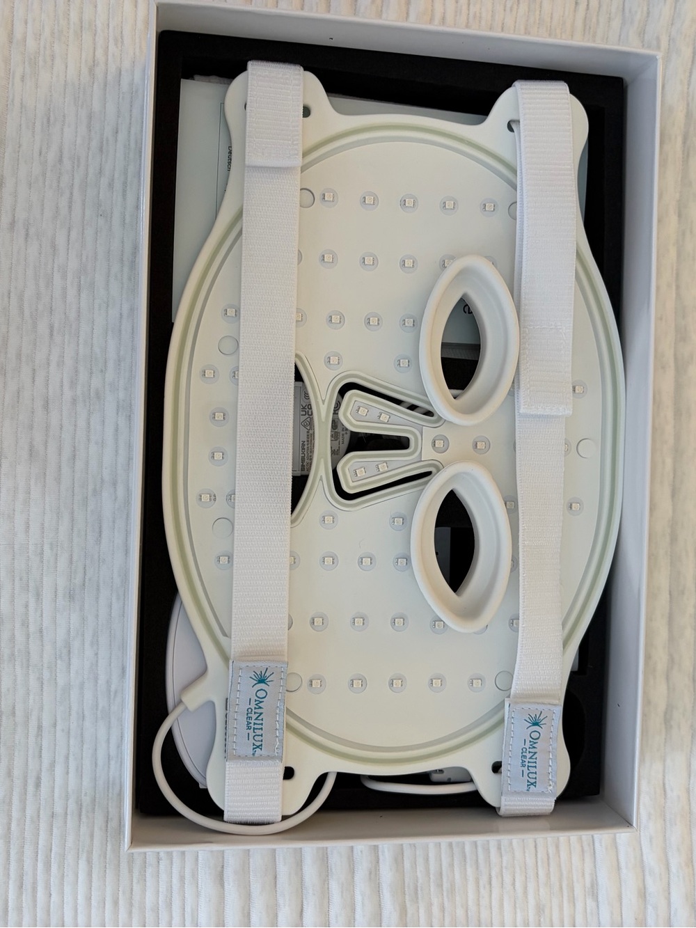 Omnilux Clear LED Face Mask Red Blue Light Therapy Acne Used Once